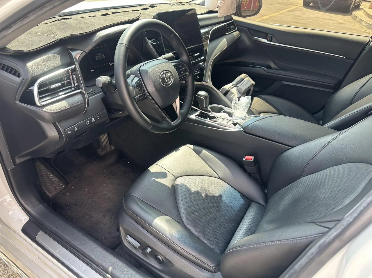 Toyota 2021 Camry 2.5G Deluxe Edition Automatic Gear 4