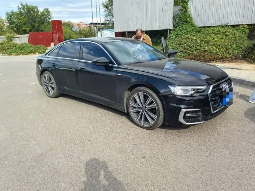 Audi 2025 A6L 2.0TFSI 45TFSI Quattro Selected Dynamic Automatic 2