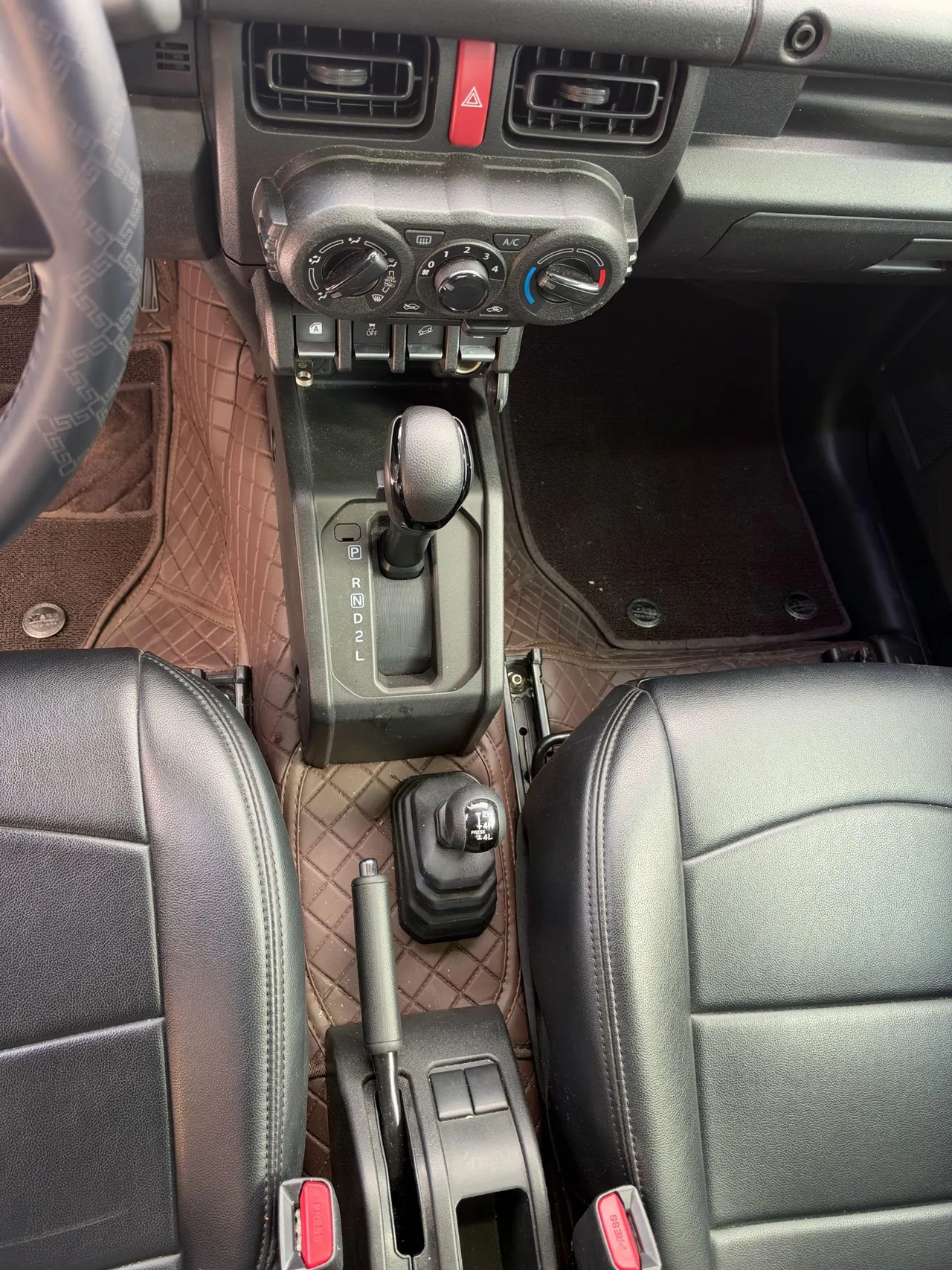 Suzuki Jimny (Imported) 2020 Jimny 1.5 Four-wheel Drive Manual 8