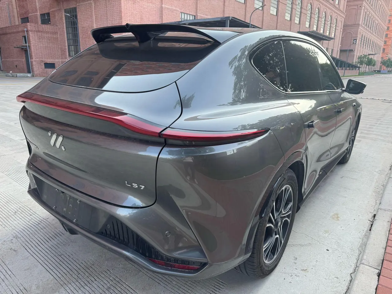 IM 2023 IM LS7 90kWh Elite Rear Drive Edition Automatic 6