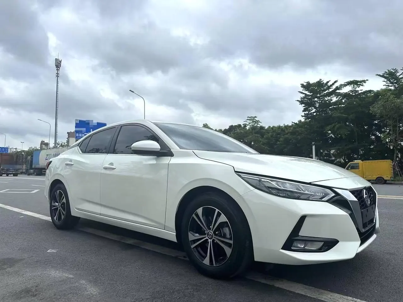Nissan 2021 Sylphy 1.6 Stepless XL Pleasant Edition Automatic Gear 3