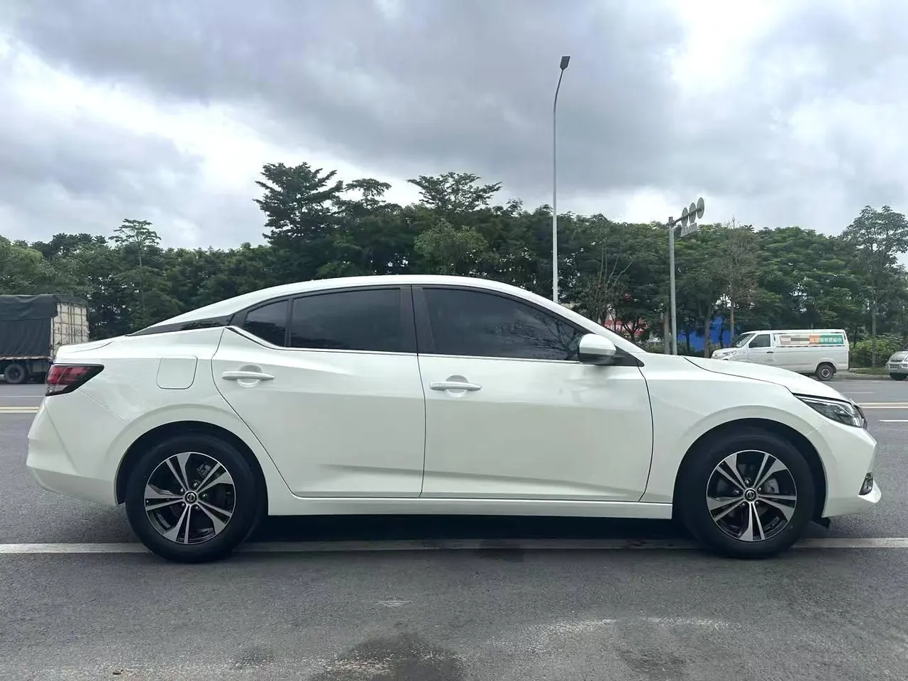 Nissan 2021 Sylphy 1.6 Stepless XL Pleasant Edition Automatic Gear 4