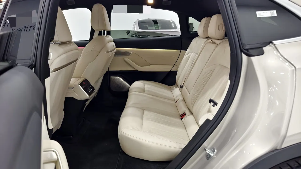 ONVO 2025 L60 60kWh four-wheel drive version automatic gear 10