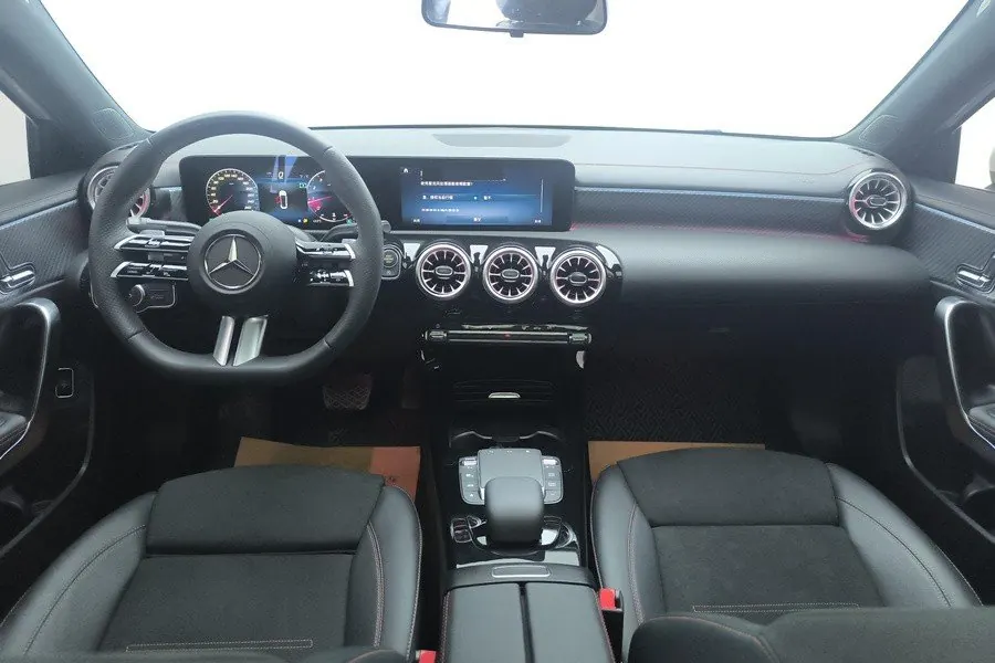Mercedes Benz Class A 2023 A 200 L 1.3T Fashion Automatic Gear 5