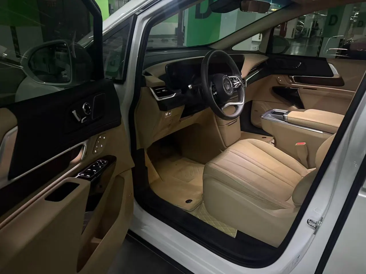 Buick 2023 Century 48V 2.0T Enjoy 7-seat Automatic 3