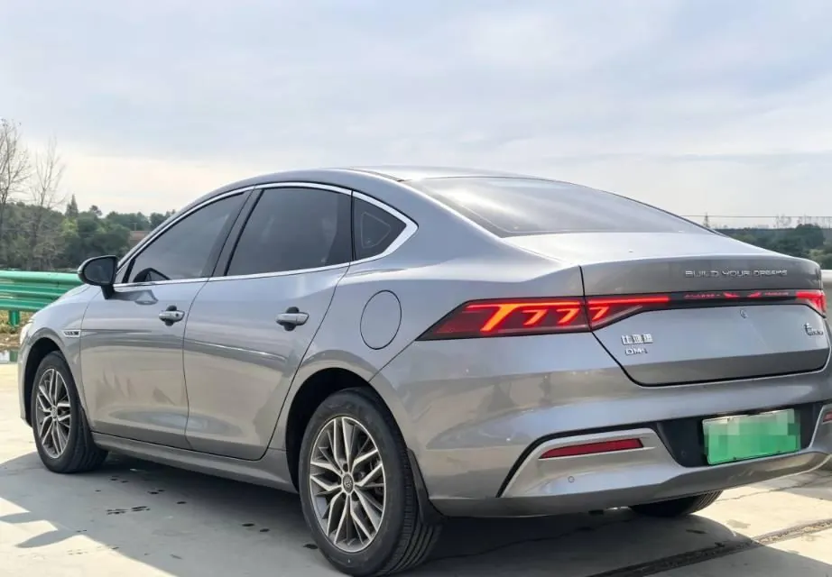BYD 2023 Qin PLUS DM-i 1.5 stepless champion version leading 120KM automatic gear 7