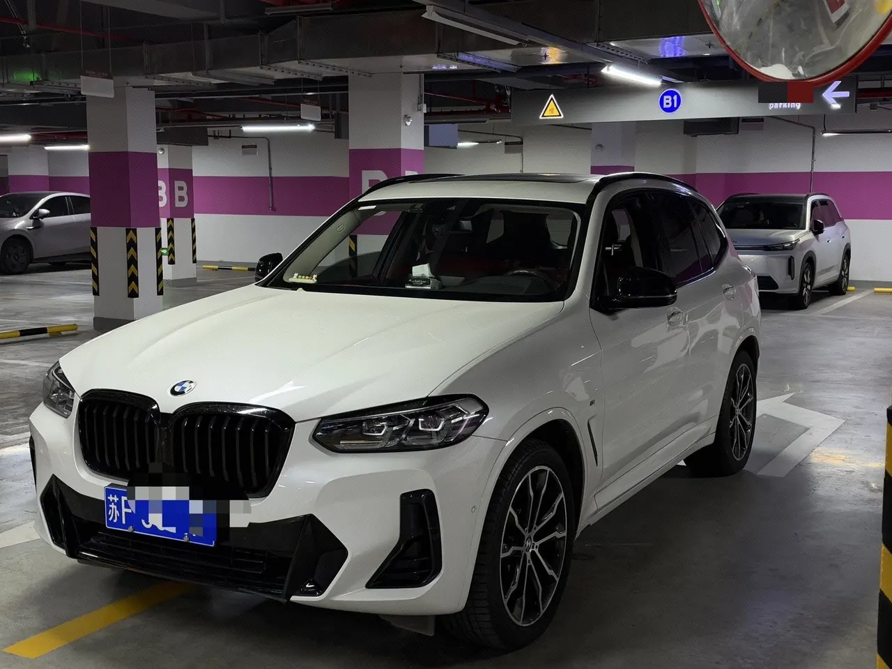 BMW 2023 X3 xDrive30i 2.0T Leading M Obsidian Night Kit (Changed) Automatic Gear - View 1