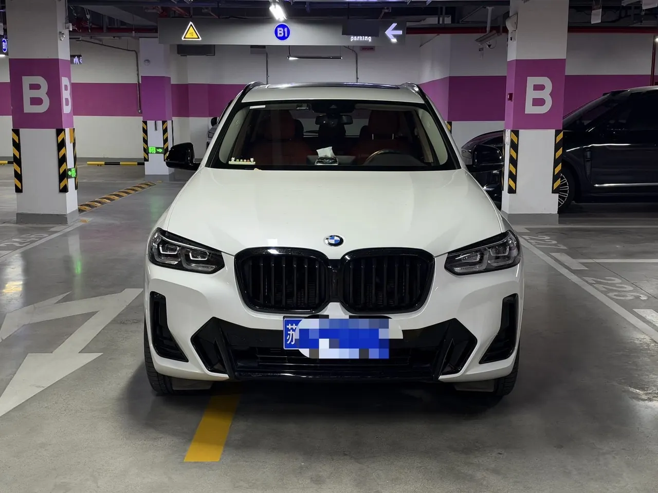 BMW 2023 X3 xDrive30i 2.0T Leading M Obsidian Night Kit (Changed) Automatic Gear 2