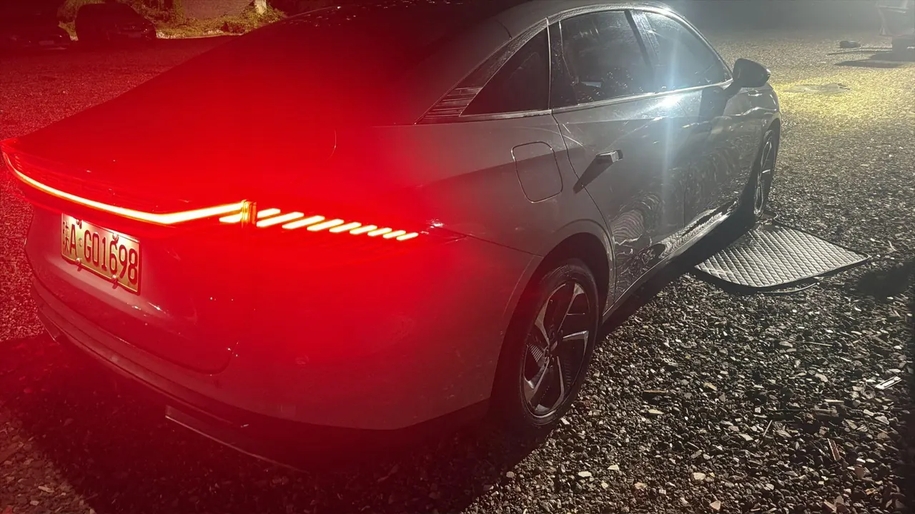 Geely Galaxy 2023 L6 1.5T 125km MAX automatic gear 6