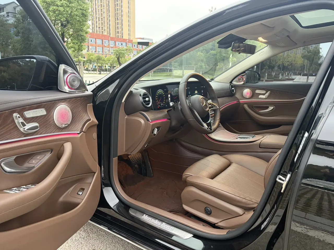 Mercedes Benz E Class 2023 E 260 L 2.0T Automatic 5