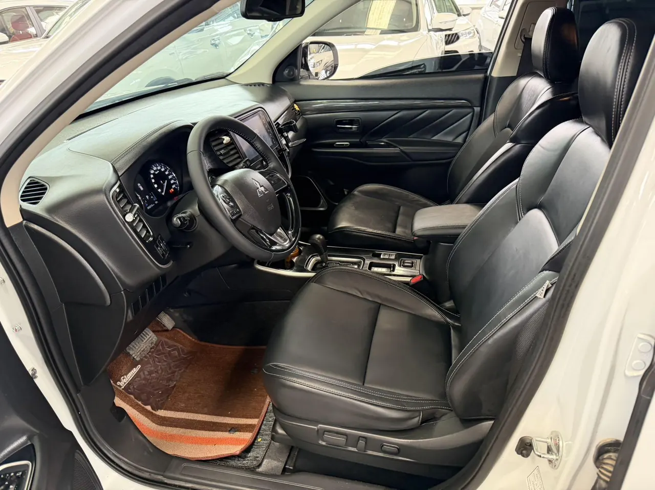 Mitsubishi 2020 Outlander 2.0 Stepless Two-Drive Enjoy Edition 7-seat Automatic Gear 5