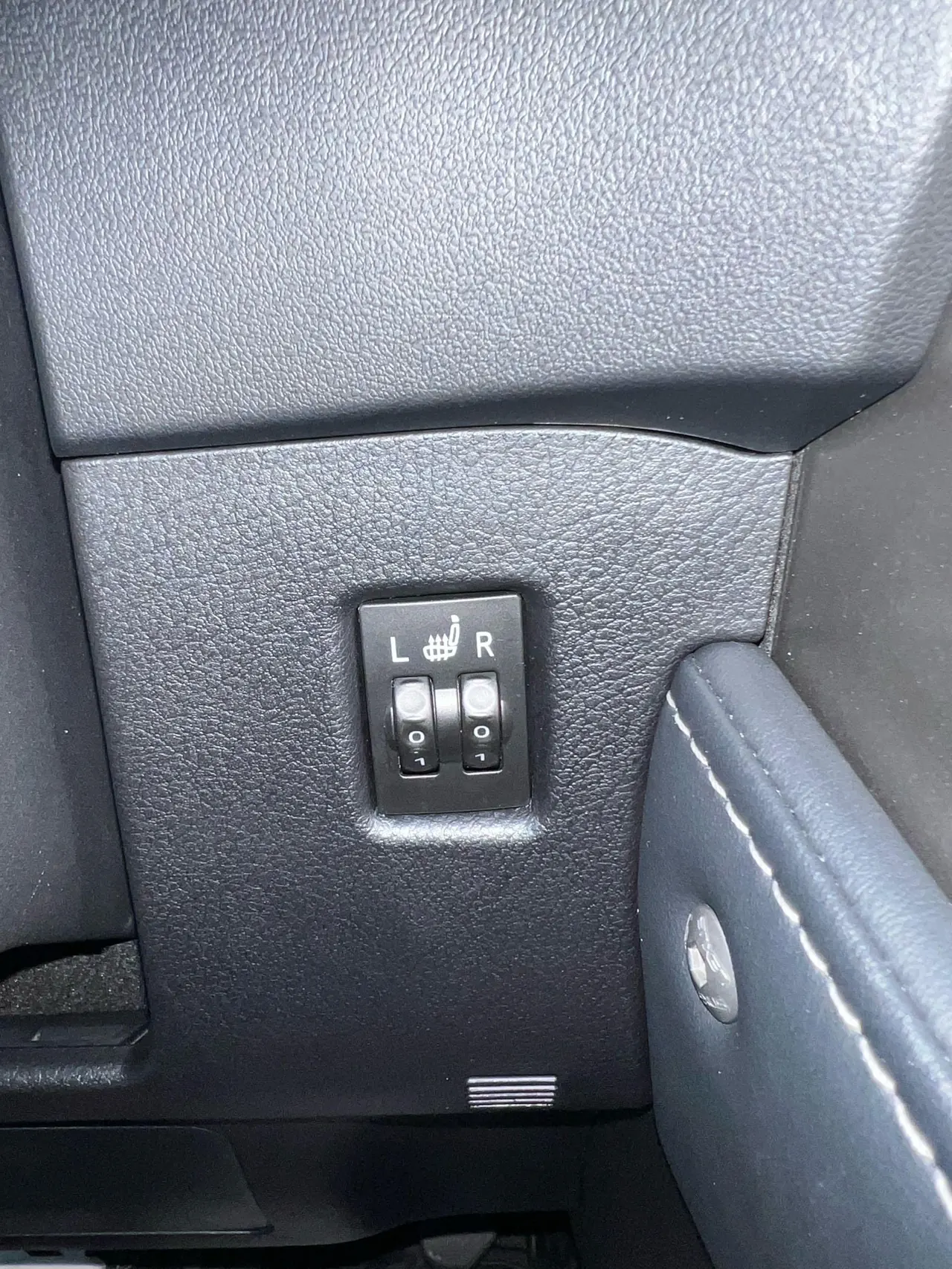 Lexus NX (Imported) 2020 NX200 2.0 Stepless Front Edition Automatic Gear 9