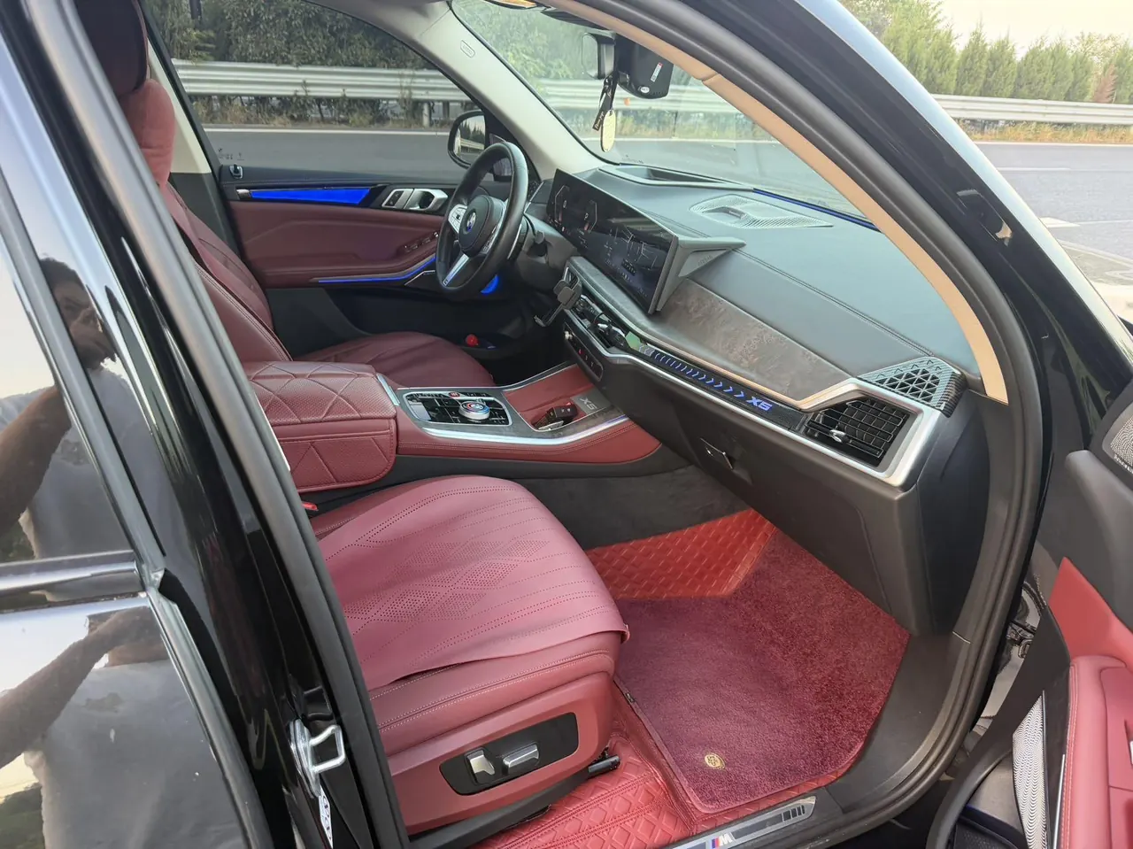 BMW 2023 X5 xDrive30Li 48V 2.0T exclusive m sports obsidian night suit automatic gear 6