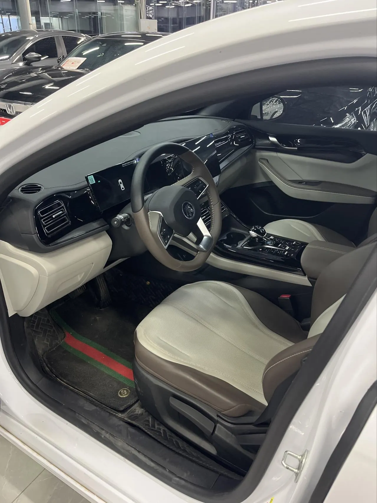 BYD 2024 Qin PLUS DM-i 1.5 stepless glory version 55KM leading automatic gear 3