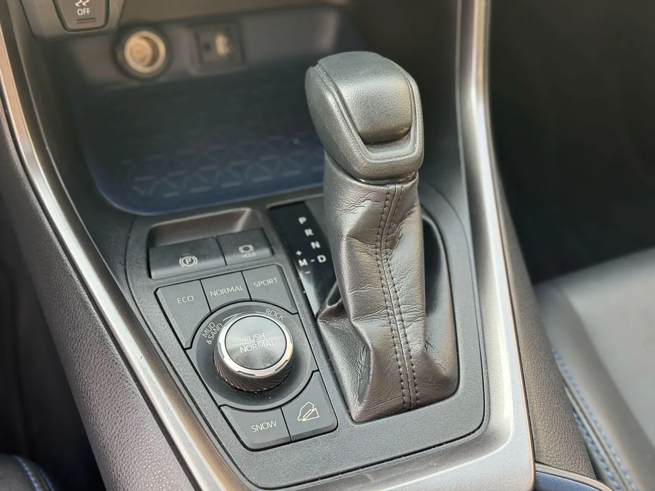 Toyota 2020 models of Willanda 2.0 stepless four-wheel drive technology version of automatic transmission 16