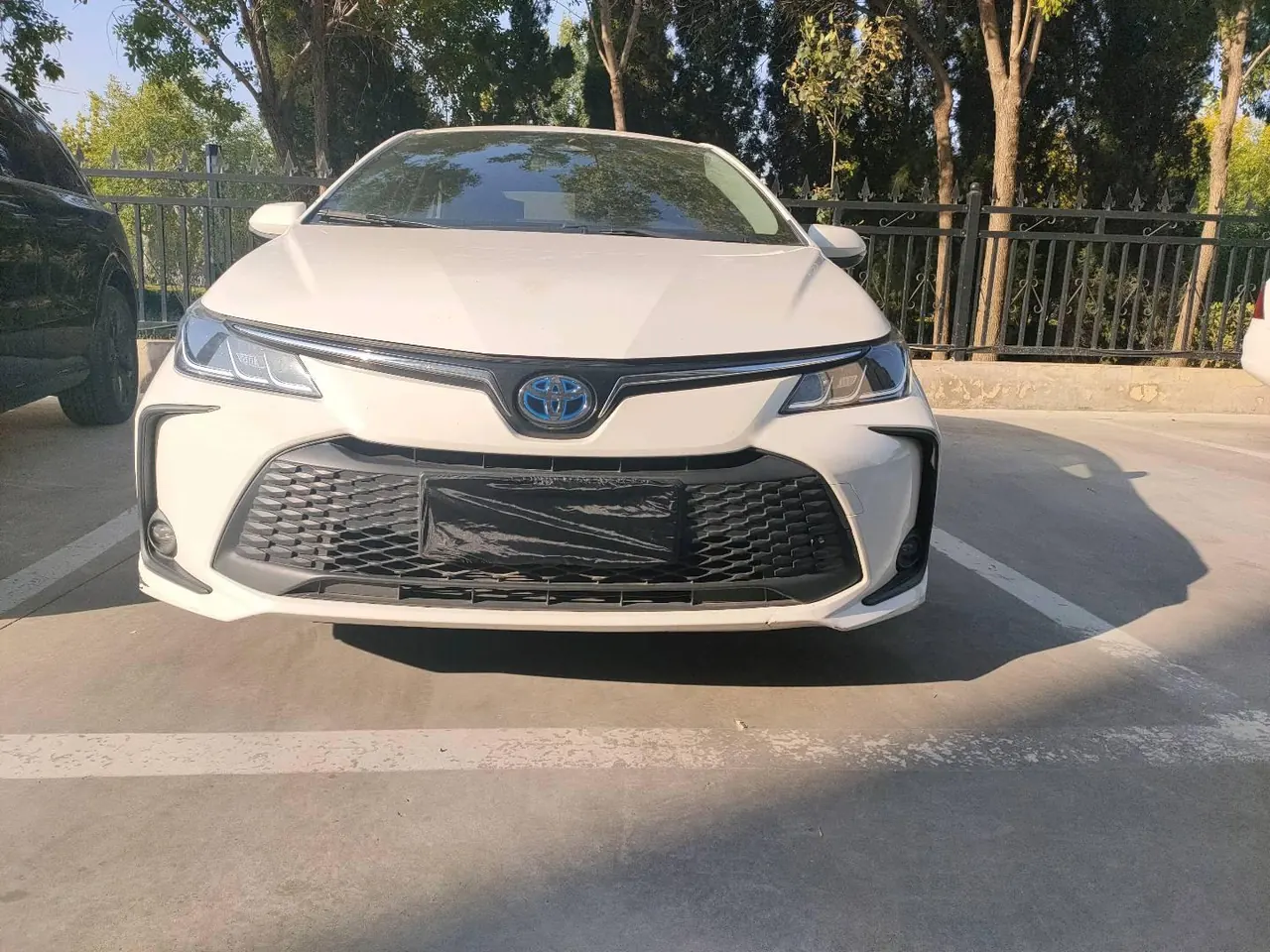 Toyota 2023 Corolla Double Engine 1.8 Stepless Intelligent Electric Hybrid Pioneer Edition Automatic Gear 2