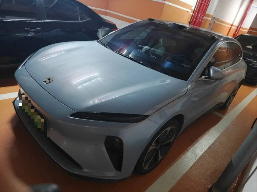 NIO 2024 ET5T 75kWh Touring automatic - View 1