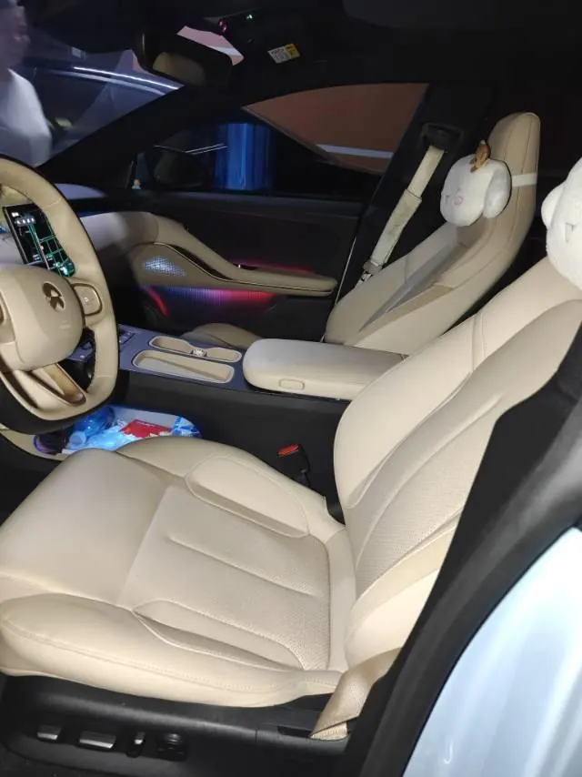 NIO 2024 ET5T 75kWh Touring automatic 4
