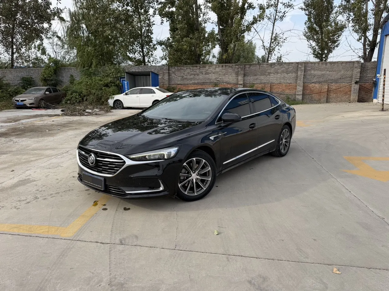 Buick 2020 LaCrosse 2.0T 652T Luxury Automatic - View 1