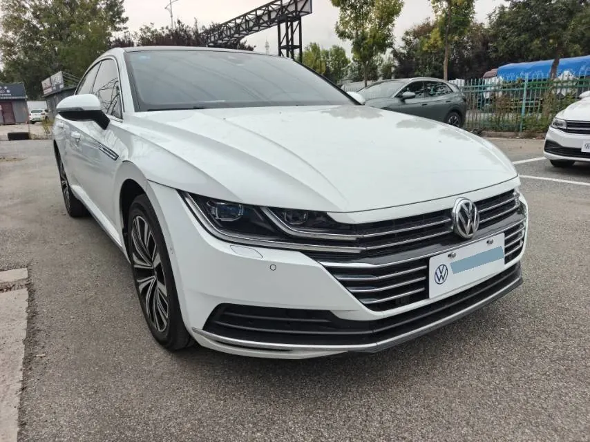 Volkswagen 2020 CC 2.0TSI 330TSI beauty version of automatic gear 3