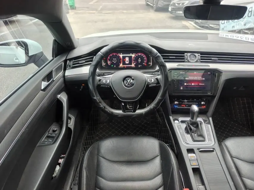 Volkswagen 2020 CC 2.0TSI 330TSI beauty version of automatic gear 9