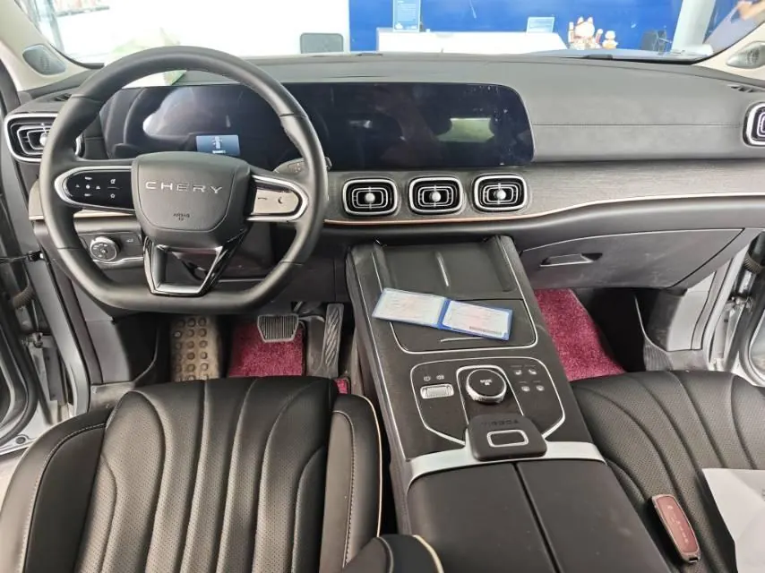 Chery 2023 Ruihu 9 2.0T 400T Two-Drive Deluxe Edition 7-seat Automatic Gear 6