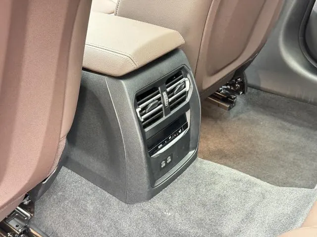 BMW 3 Series 2023 325Li xDrive 2.0T M Sports Suit Automatic Gear 5