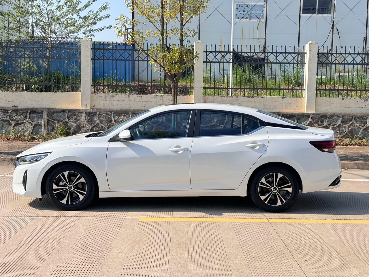 Nissan 2023 Sylphy 1.6 Stepless Pleasant Edition Automatic Gear 4