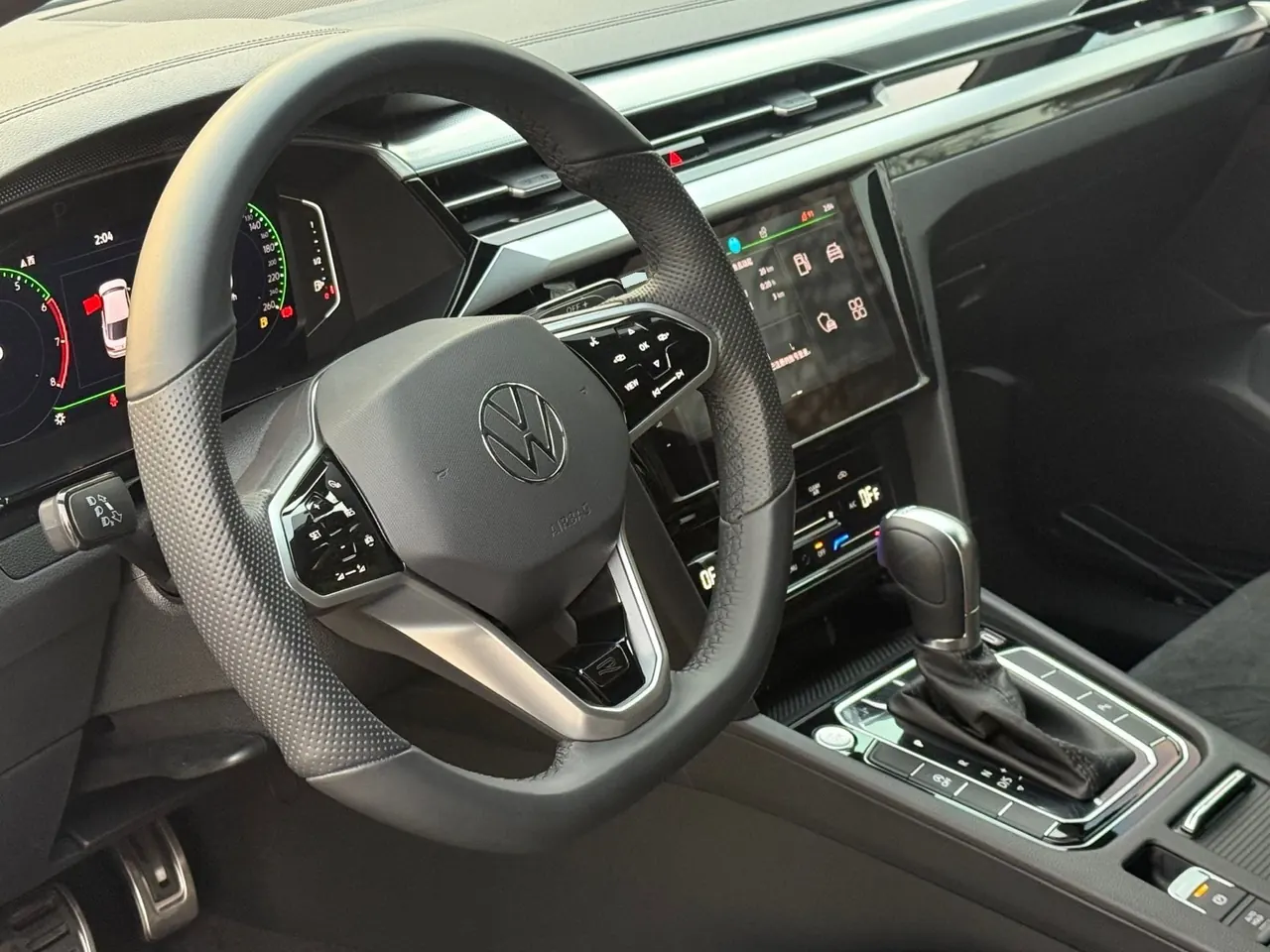 Volkswagen 2023 CC 2.0TSI 330TSI Dazzling Edition Automatic Gear 6