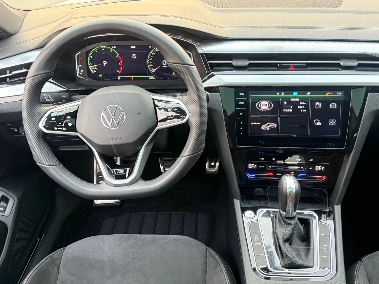 Volkswagen 2023 CC 2.0TSI 330TSI Dazzling Edition Automatic Gear 7