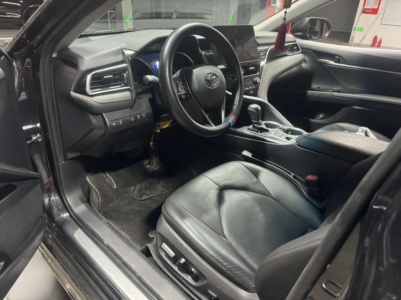 Toyota 2023 Camry 2.0G Stepless Deluxe Edition Automatic Gear 3