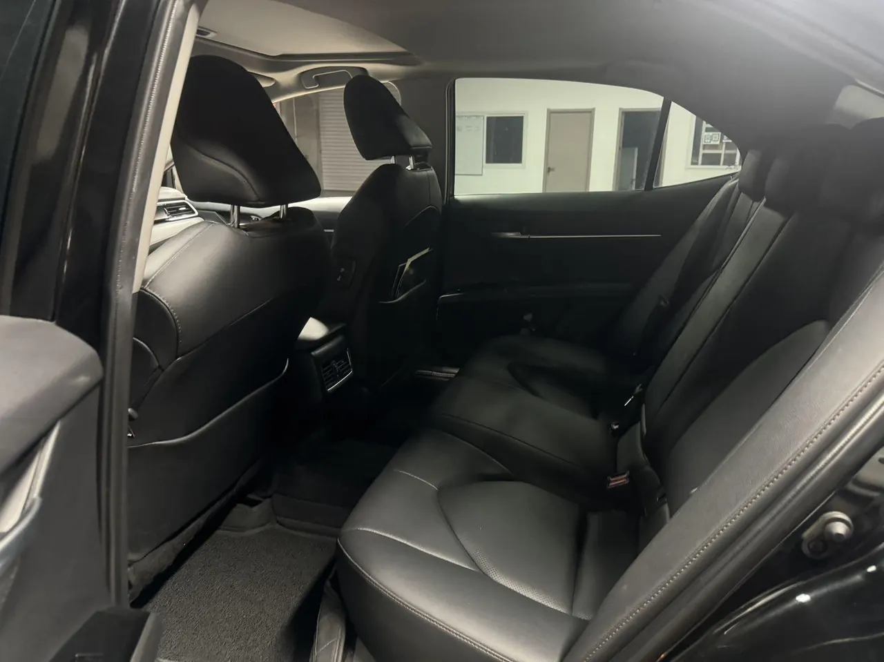 Toyota 2023 Camry 2.0G Stepless Deluxe Edition Automatic Gear 4