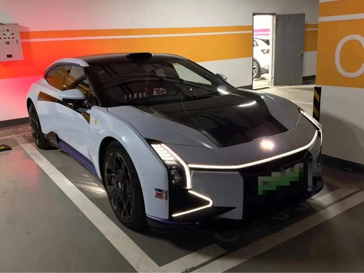 HiPhi 2023 HiPhi Z City Edition 4-seat Automatic Gear 3