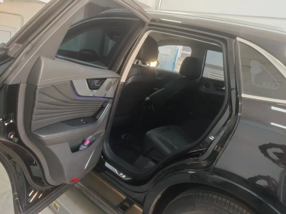 HongQi 2023 HS5 2.0T Flag Enjoy Pro Edition Automatic Gear 5