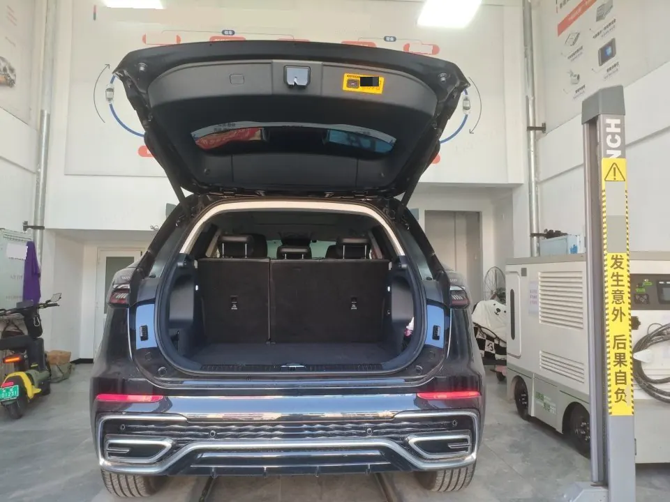 HongQi 2023 HS5 2.0T Flag Enjoy Pro Edition Automatic Gear 6