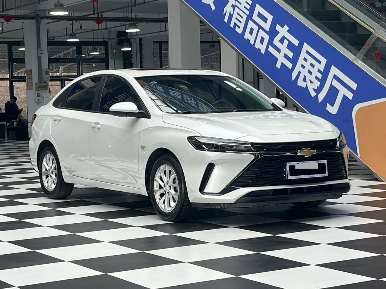 Chevrolet 2024 Cruze 1.5 Pleasant Edition Automatic Gear 3