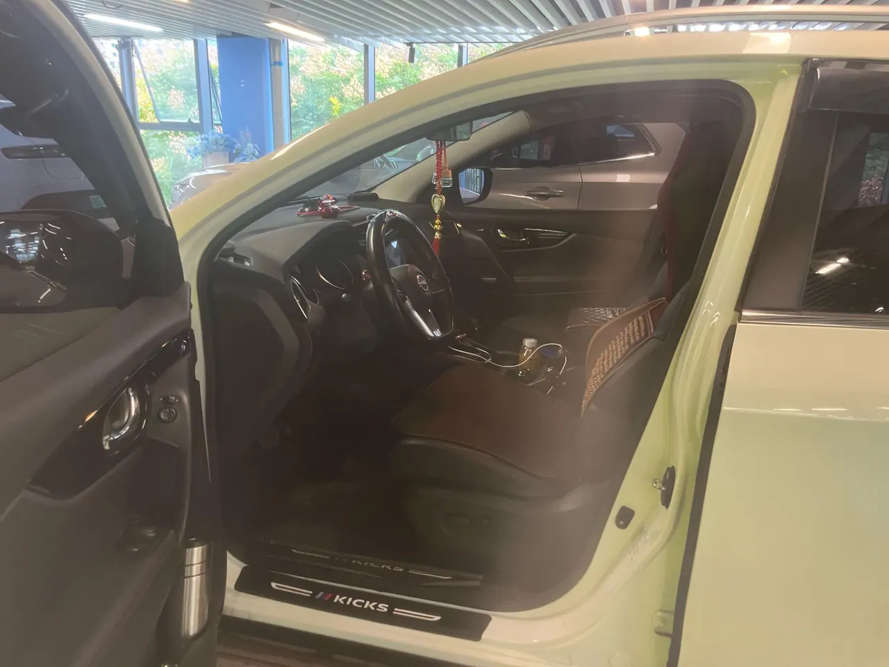 Nissan 2023 Xiao Ke 2.0 Stepless XV Leading Edition Automatic Gear 3