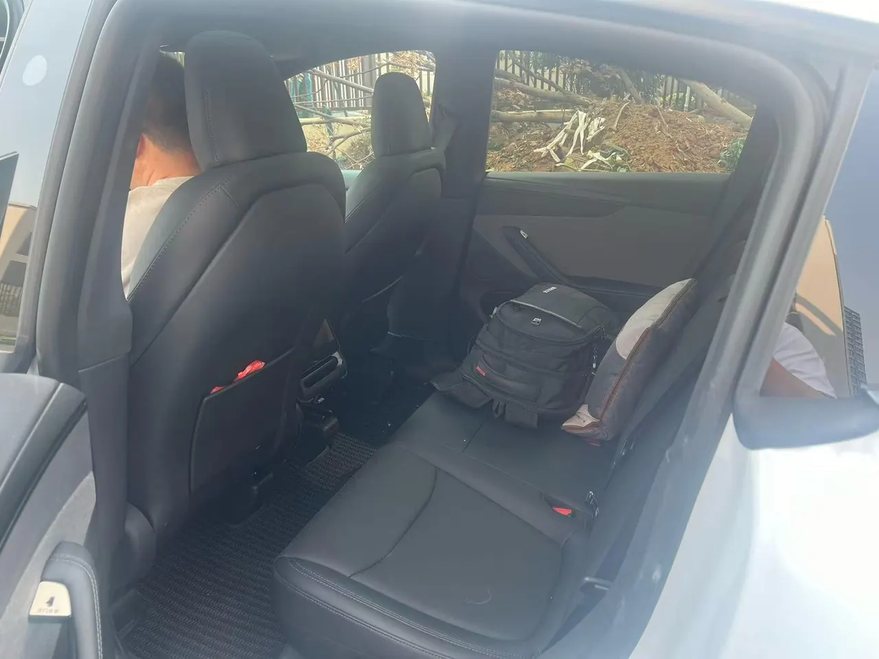 Tesla 2026 Model Y Long Range Rear-Wheel-Drive Automatic 4