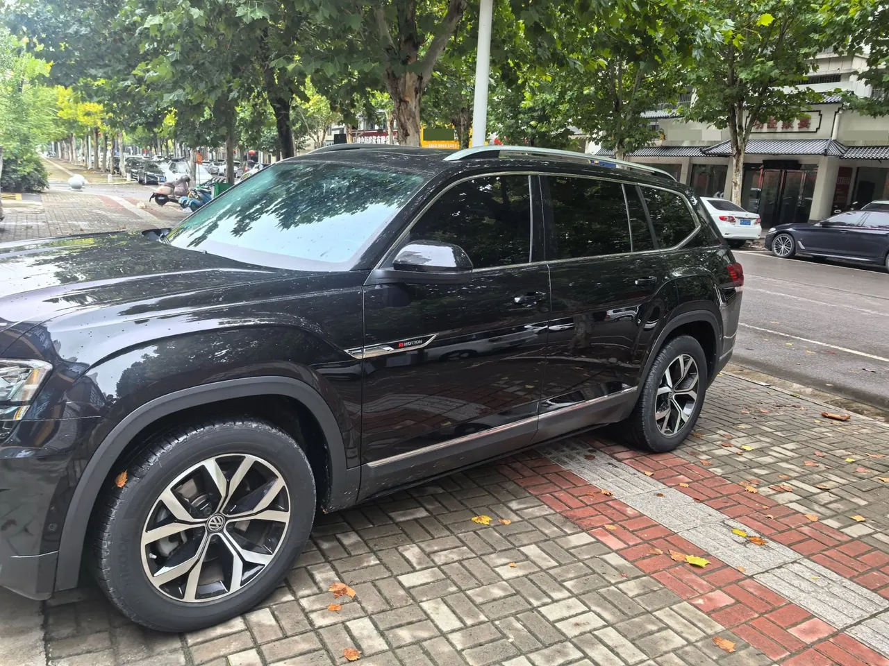 Volkswagen 2020 Tuang 2.0TSI 380TSI Four-wheel Drive Deluxe Edition Automatic Gear 2