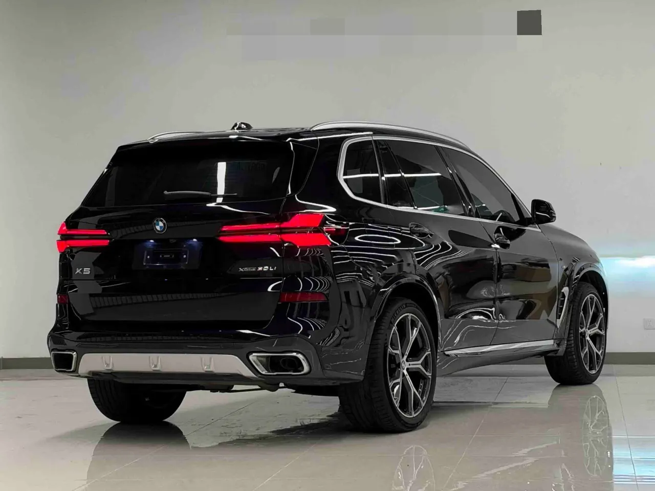BMW 2023 X5 xDrive30Li 48V 2.0T exclusive M sports suit automatic gear 4