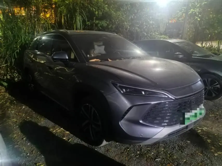 BYD 2024 Song L DM-i 1.5 Stepless 112km Exceed Automatic Transmission 3