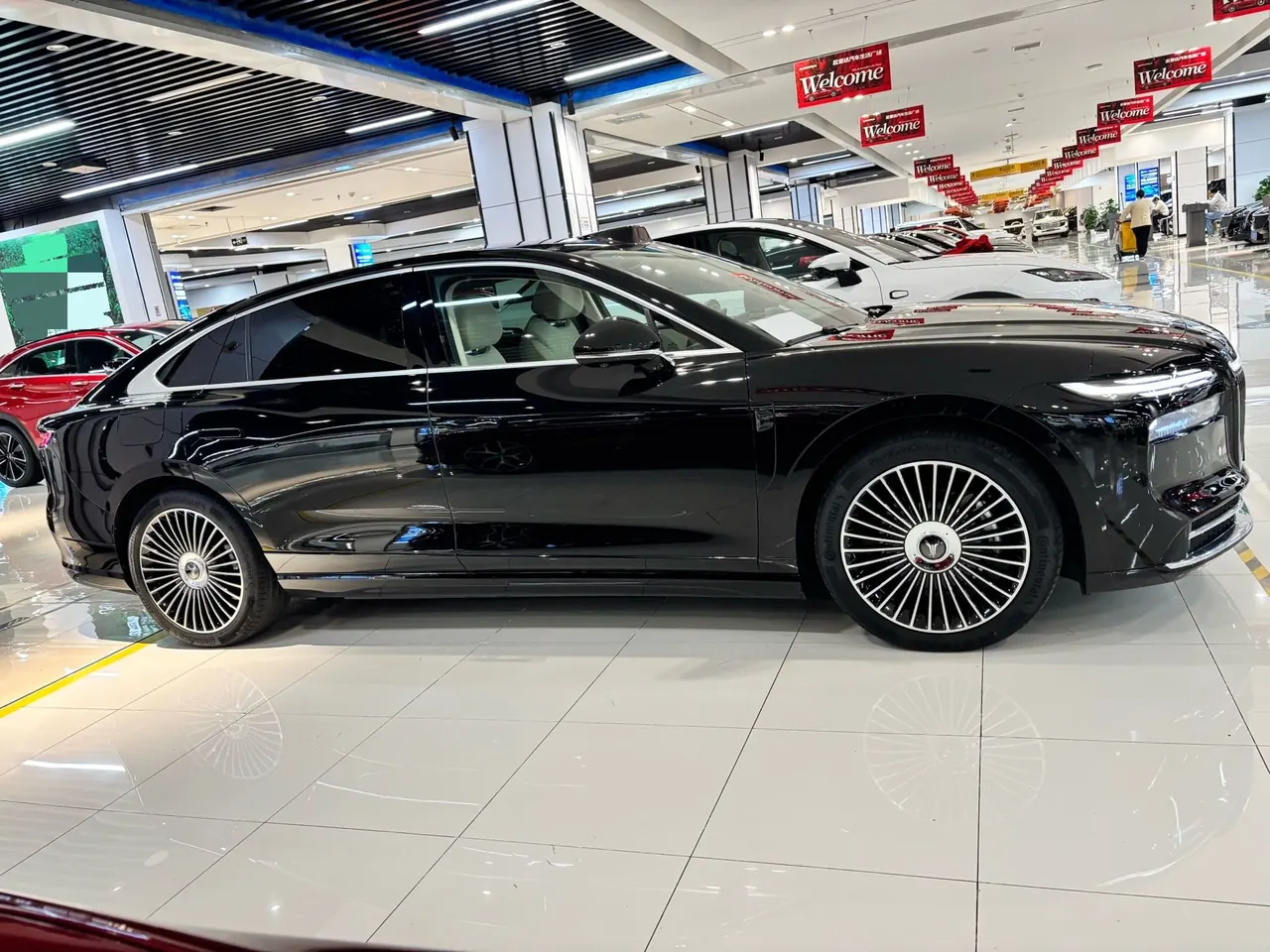 Voyah 2026 models chasing light l four-wheel drive Ultra automatic gear 3