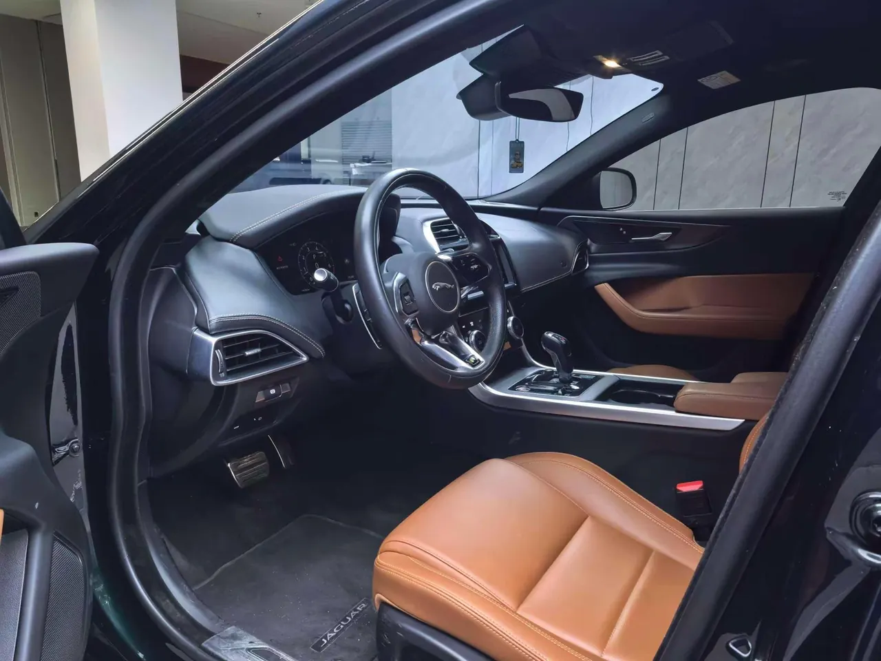Jaguar 2022 XEL 2.0T 250PS R-DYNAMIC S Enterprising Sports Edition Automatic Gear 8