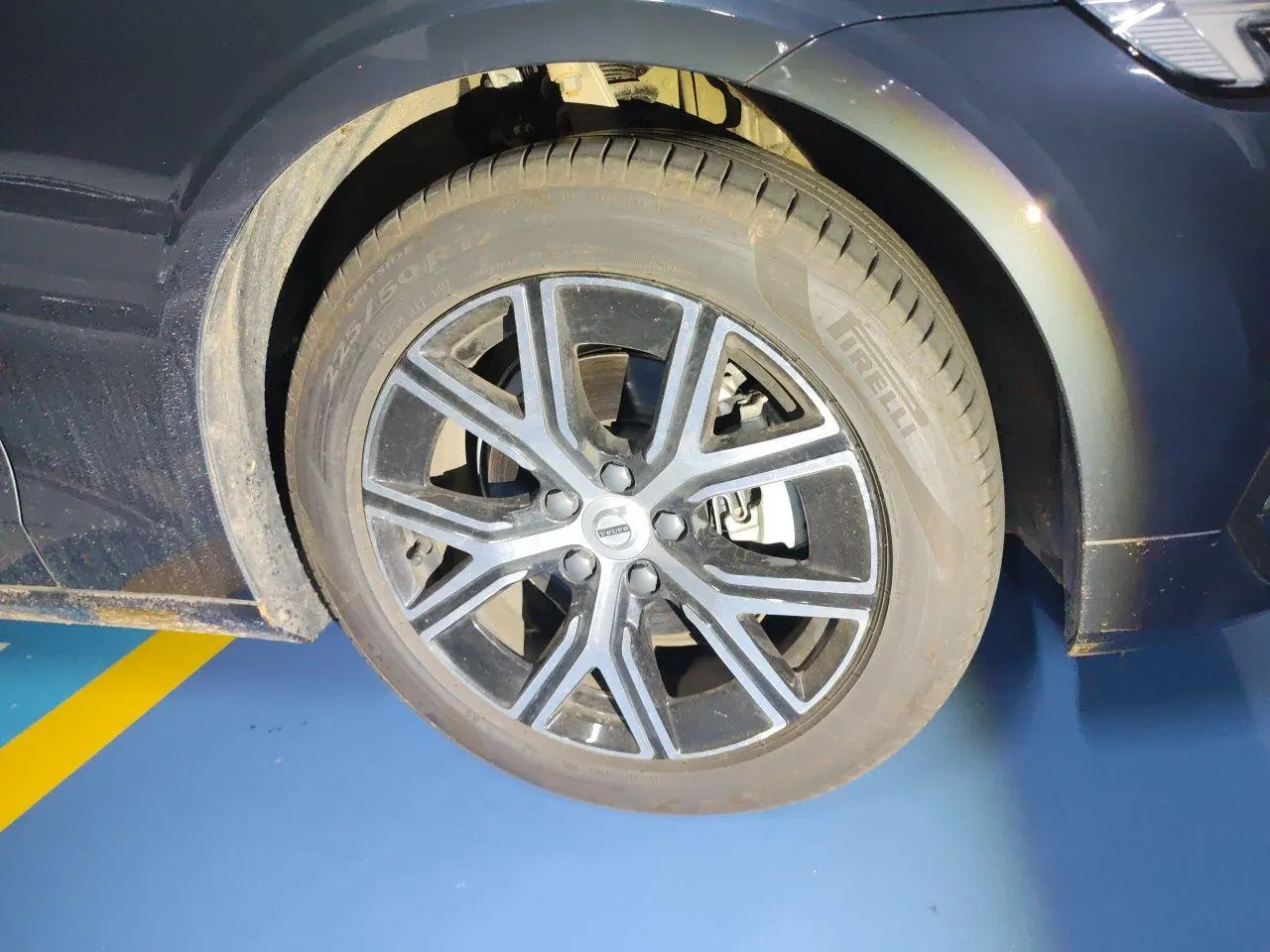 Volvo 2026 S60 48V 2.0T B4 Zhiyi Deluxe Edition Automatic Gear 10