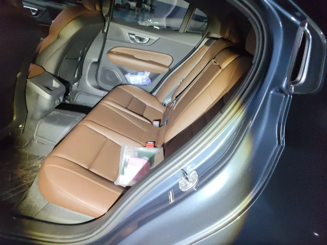 Volvo 2026 S60 48V 2.0T B4 Zhiyi Deluxe Edition Automatic Gear 8