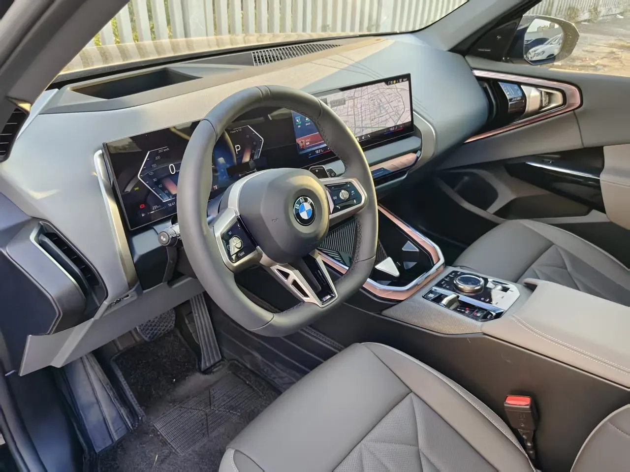 BMW 2026 X3 xDrive30L 2.0T Leading M Sports Obsidian Night Suit Automatic Gear - View 1