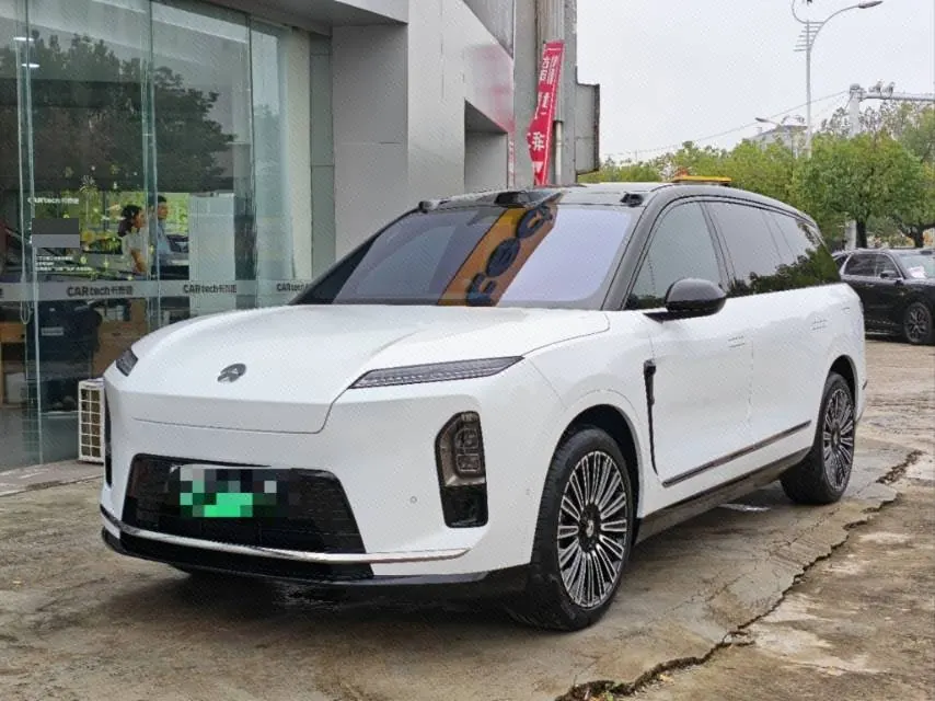 NIO 2026 ES8 6-seat executive deluxe automatic gear - View 1