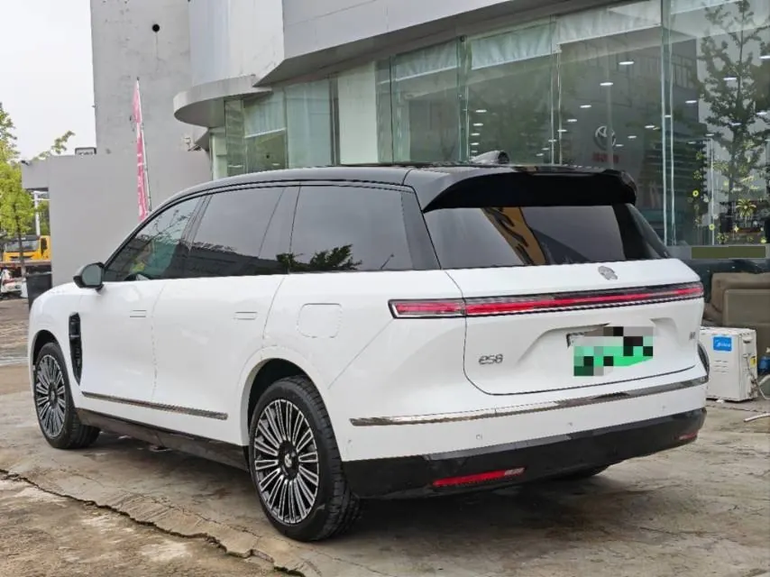 NIO 2026 ES8 6-seat executive deluxe automatic gear 3
