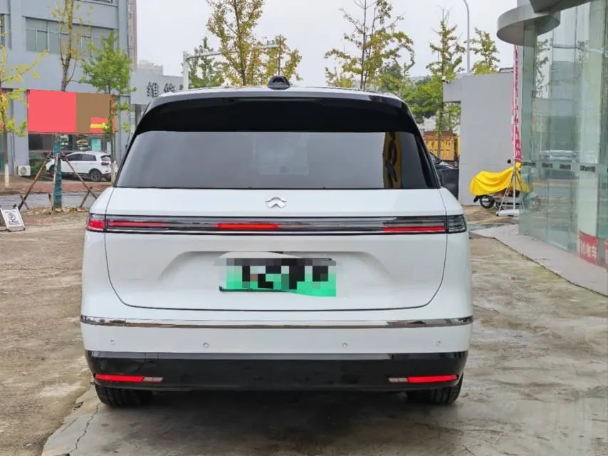 NIO 2026 ES8 6-seat executive deluxe automatic gear 4