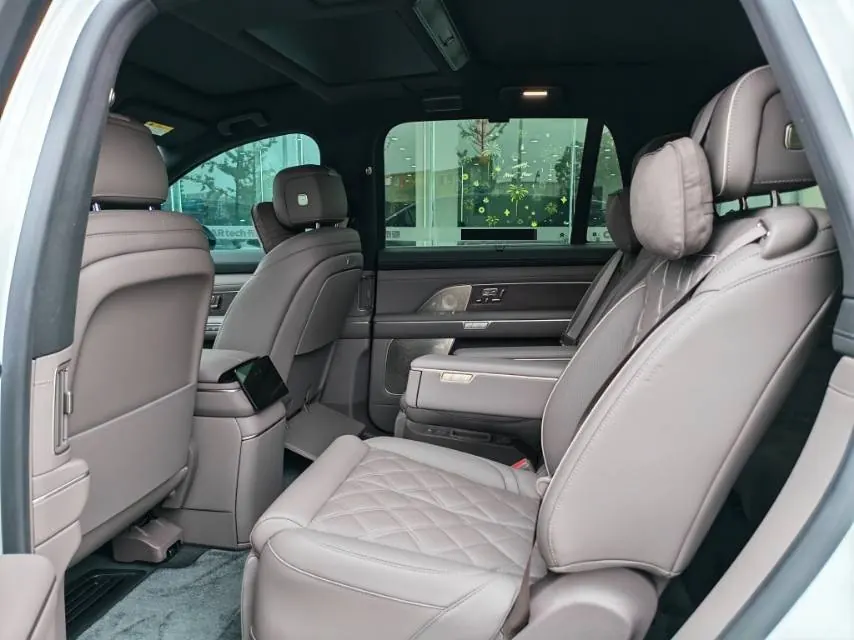 NIO 2026 ES8 6-seat executive deluxe automatic gear 5